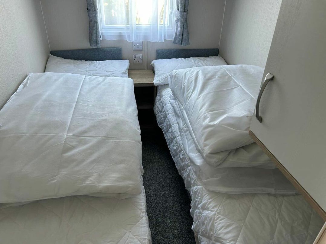 North Shore Holiday Centre - Holiday Accommodation 21790