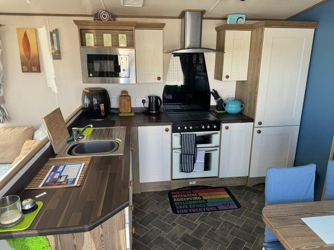 Silver Sands Holiday Park - Holiday Accommodation 21808