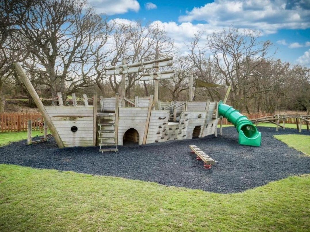 Felmoor Park - Holiday Accommodation 21817