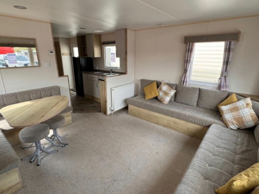 Golden Palm Resort - Holiday Accommodation 21852