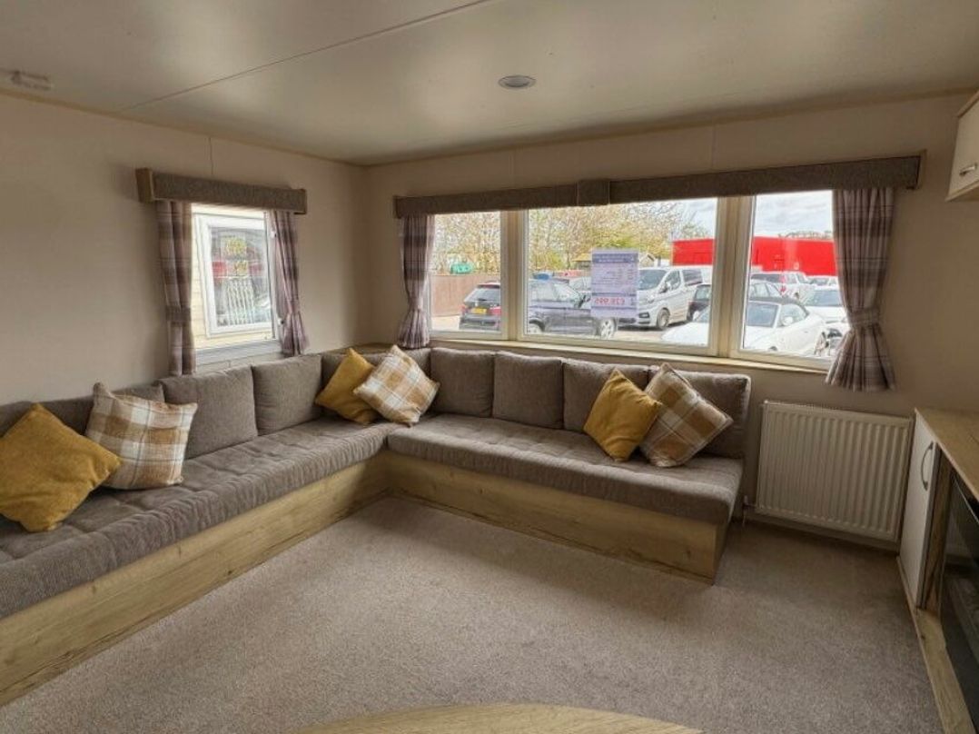 Golden Palm Resort - Holiday Accommodation 21852