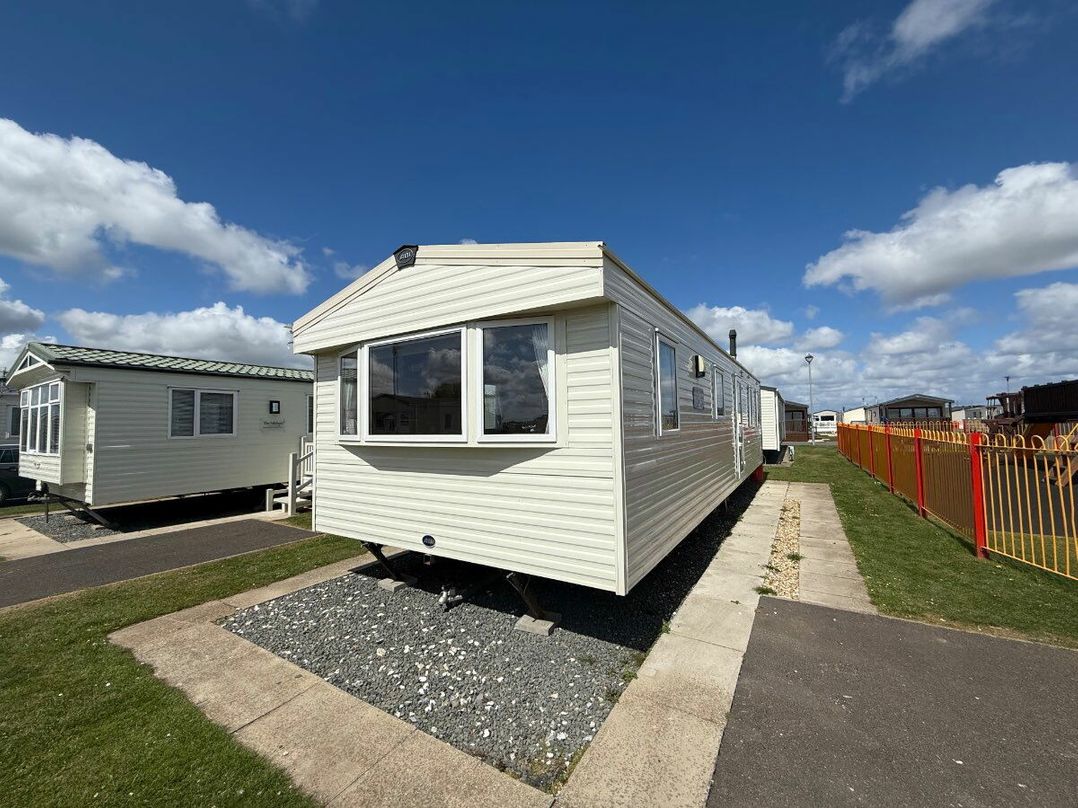 Golden Palm Resort - Holiday Accommodation 21852