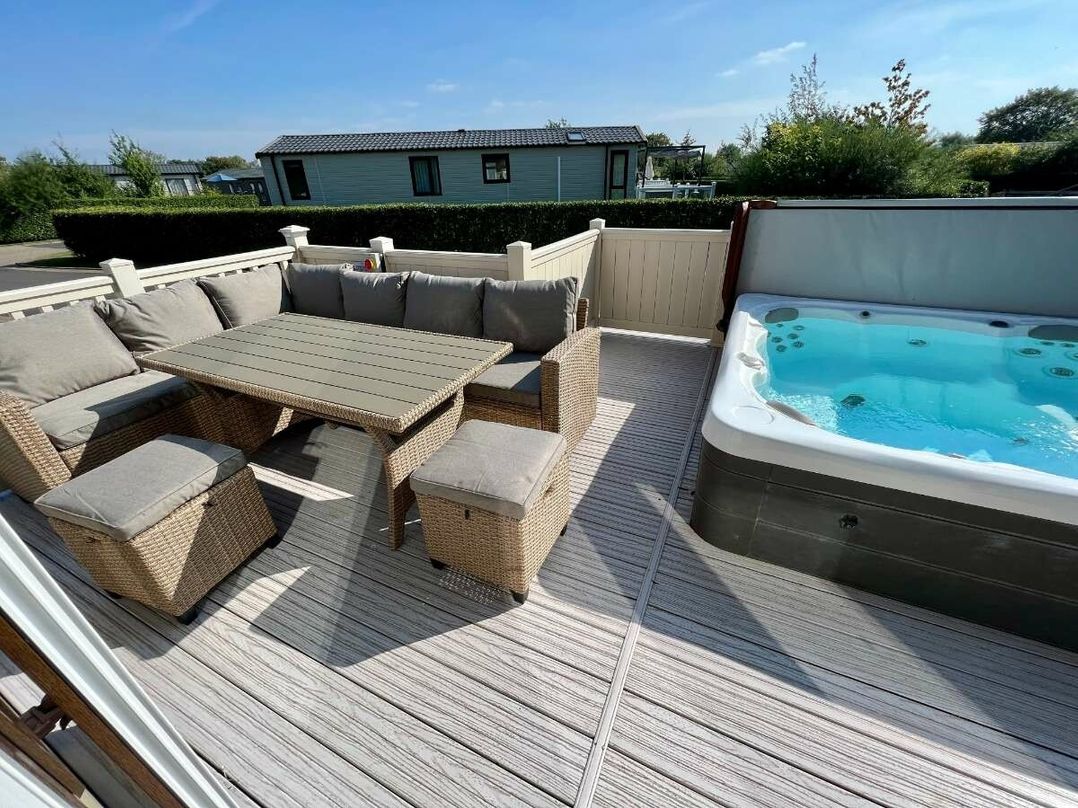 Hoburne Cotswolds - Holiday Accommodation 21940