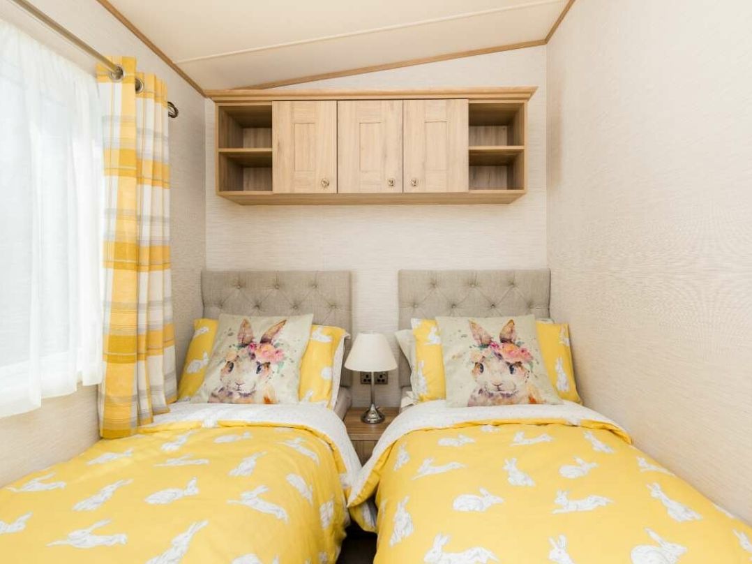 Hoburne Cotswolds - Holiday Accommodation 21940