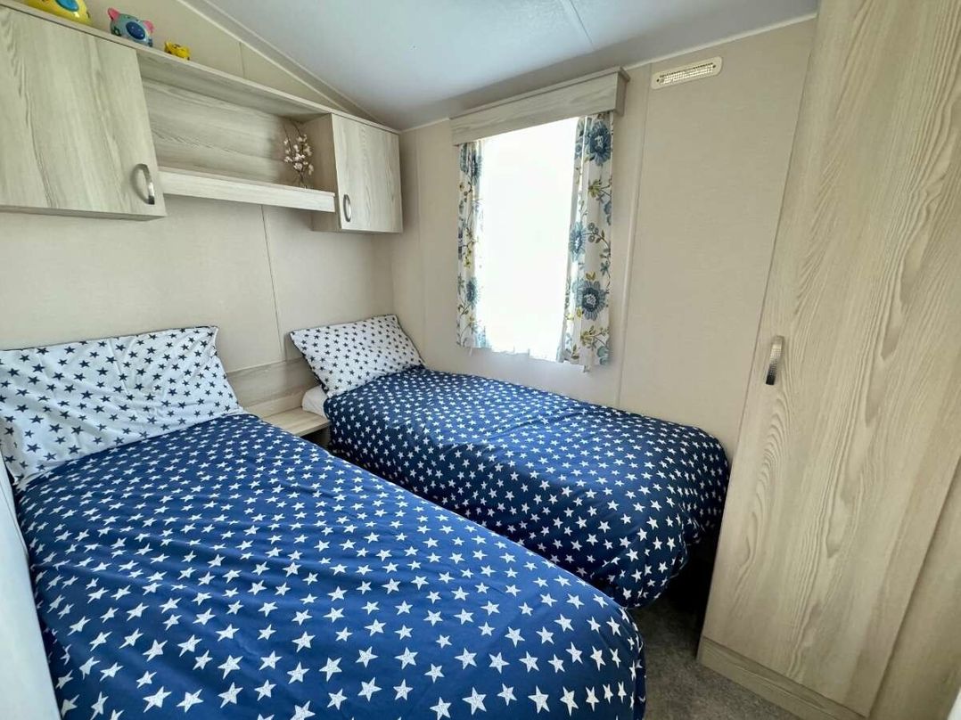 Hoburne Cotswolds - Holiday Accommodation 21942