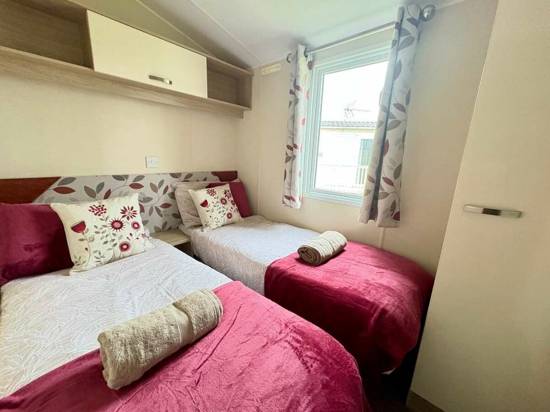 Hoburne Cotswolds - Holiday Accommodation 21947