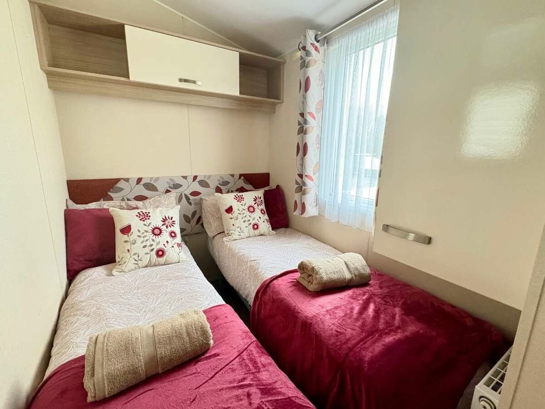 Hoburne Cotswolds - Holiday Accommodation 21947