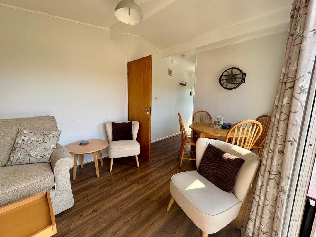 Hoburne Cotswolds - Holiday Accommodation 21949