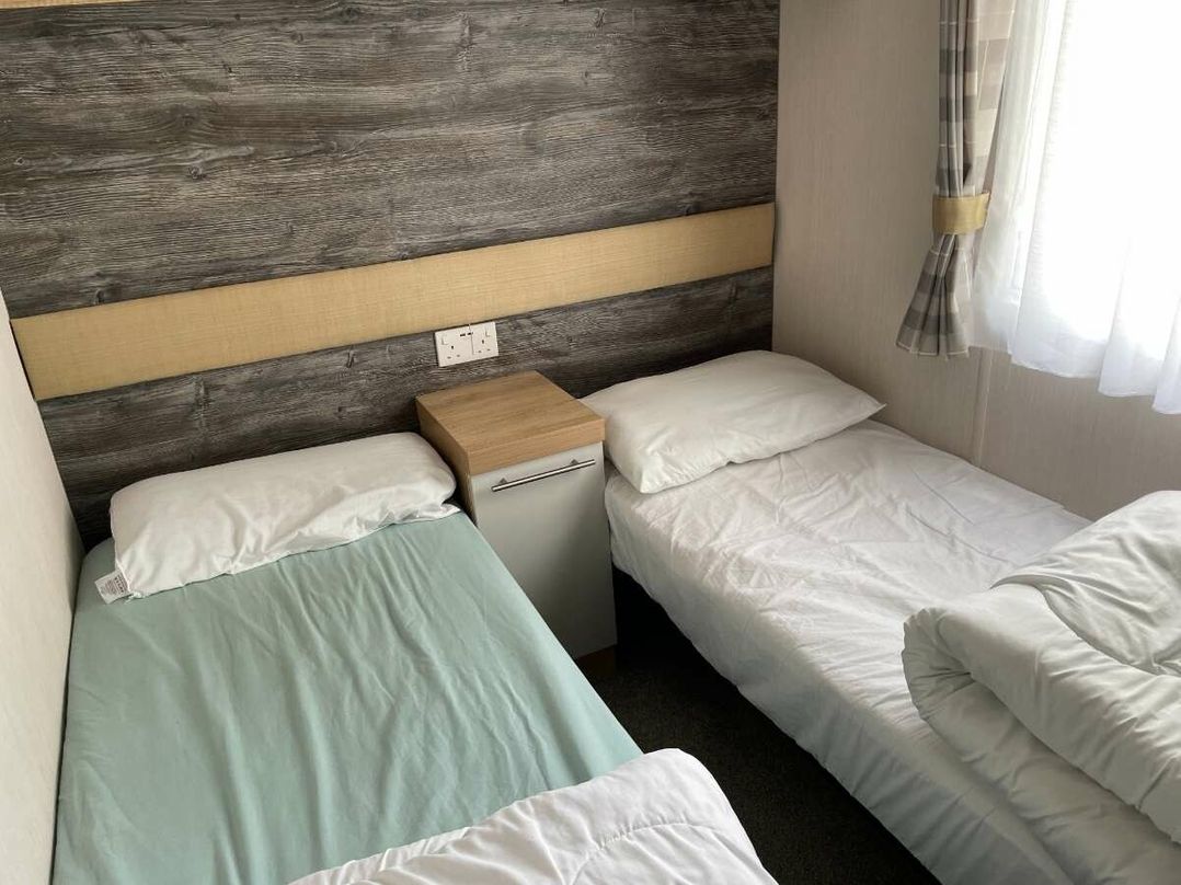 Rockley Park - Holiday Accommodation 21975