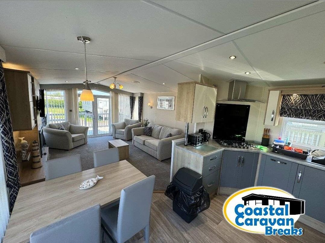 Golden Palm Resort - Holiday Accommodation 21979