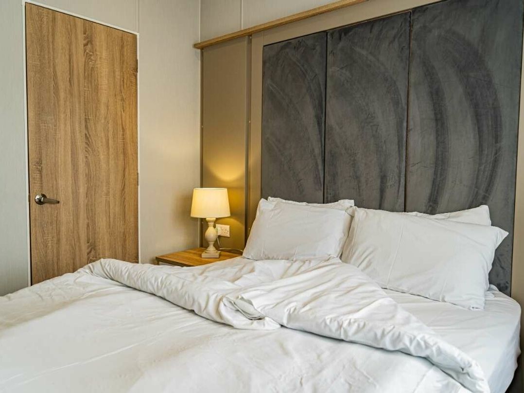 Devon Cliffs Holiday Park - Holiday Accommodation 22011