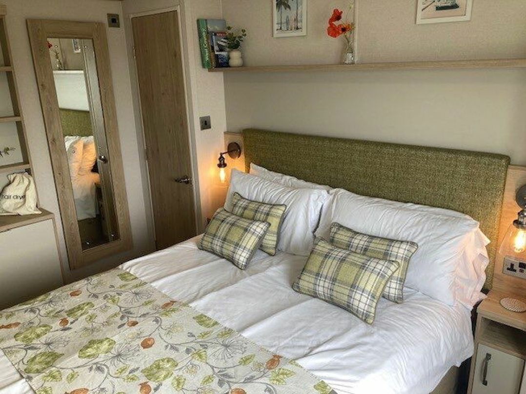 Challaborough Bay Holiday Park - Holiday Accommodation 22013