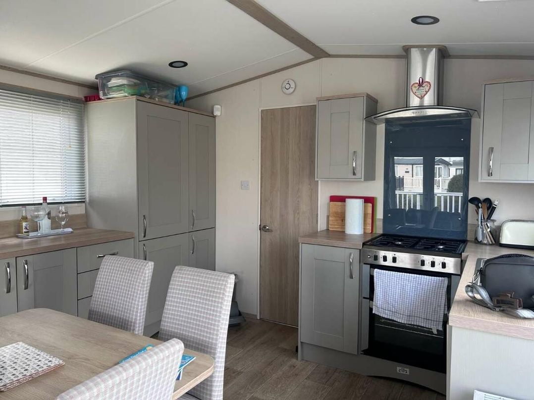 Manor Park Holiday Village - Holiday Accommodation 22022
