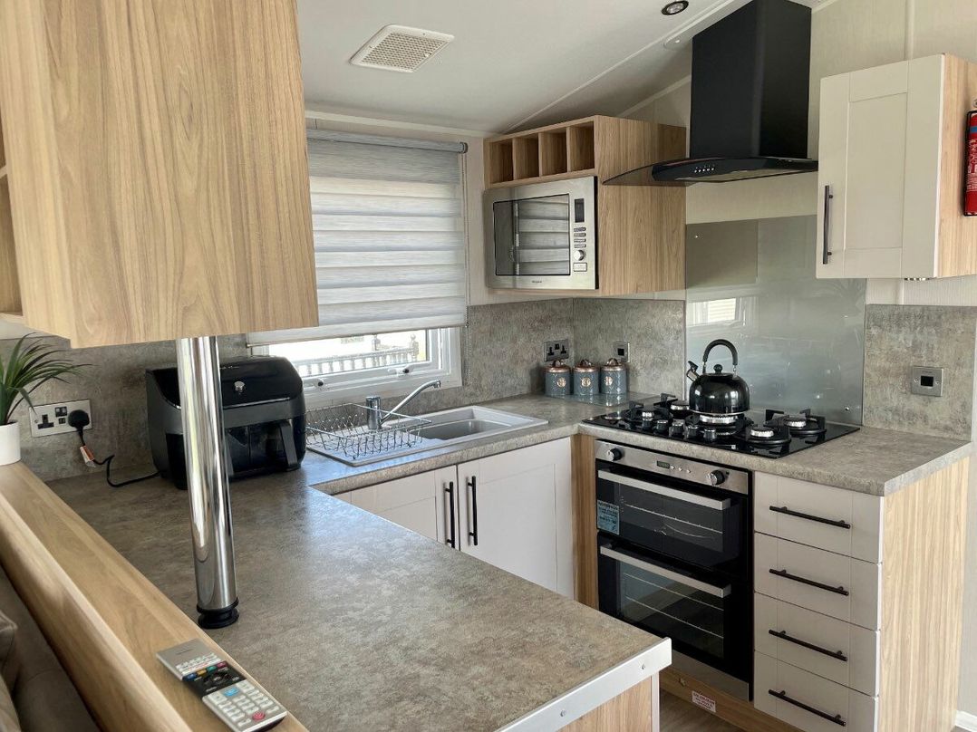 Red Lion Holiday Park - Holiday Accommodation 22085