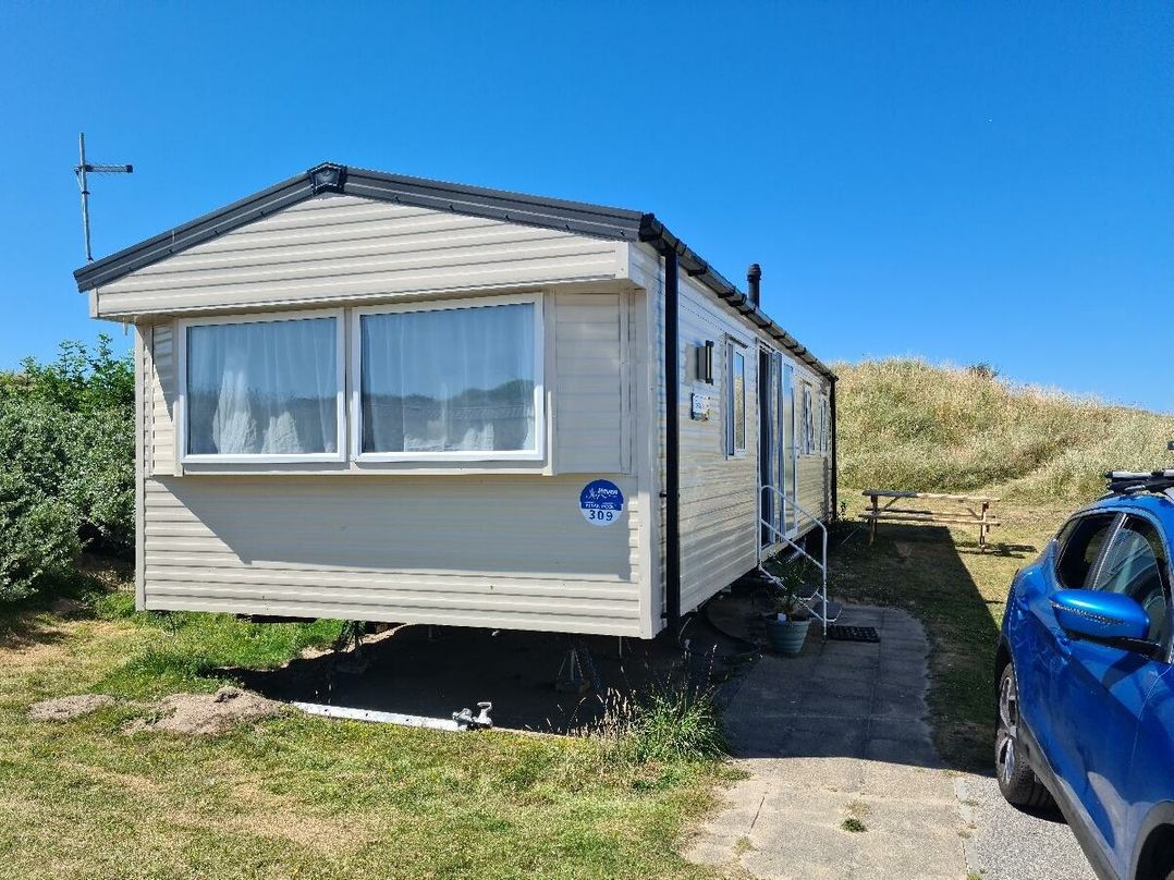 Perran Sands - Holiday Accommodation 22113