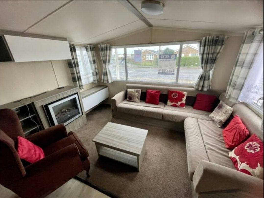 Golden Palm Resort - Holiday Accommodation 22115