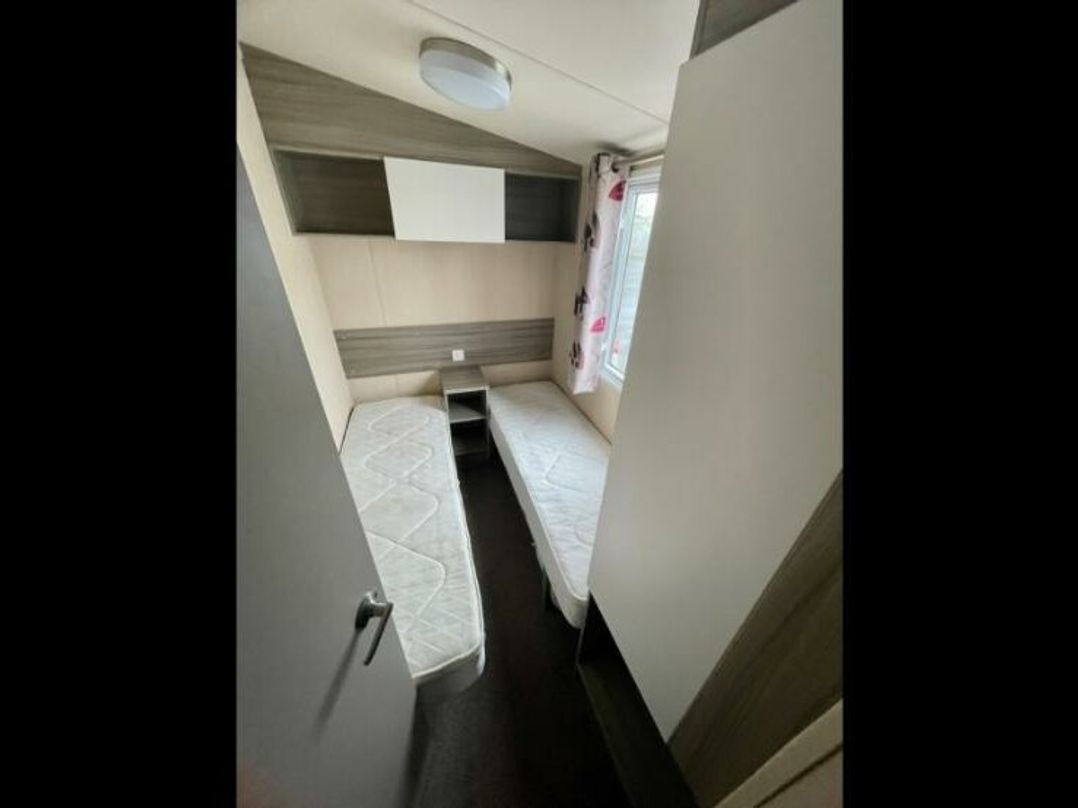 Golden Palm Resort - Holiday Accommodation 22115