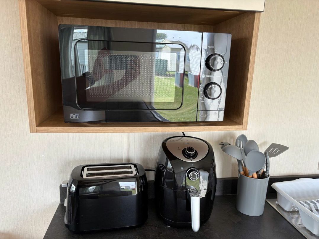 Golden Palm Resort - Holiday Accommodation 22120