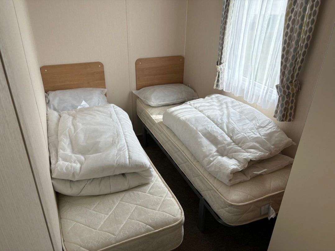 Golden Palm Resort - Holiday Accommodation 22120