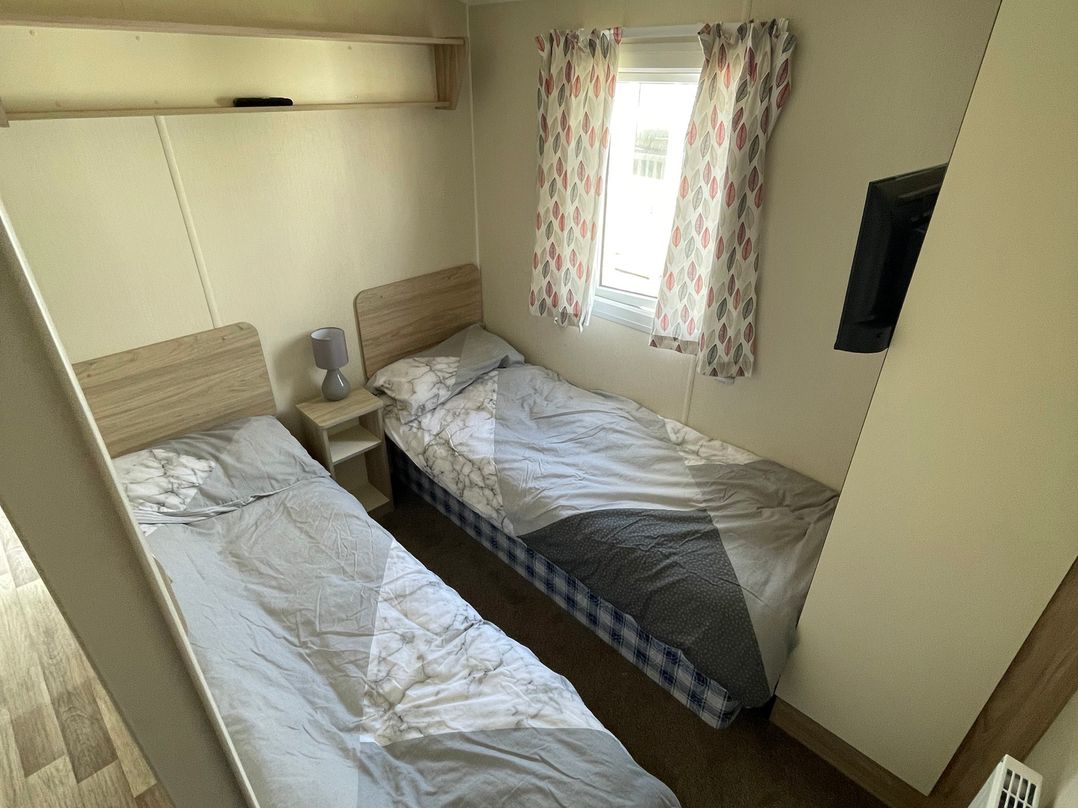 Golden Gate Holiday Centre - Holiday Accommodation 22147