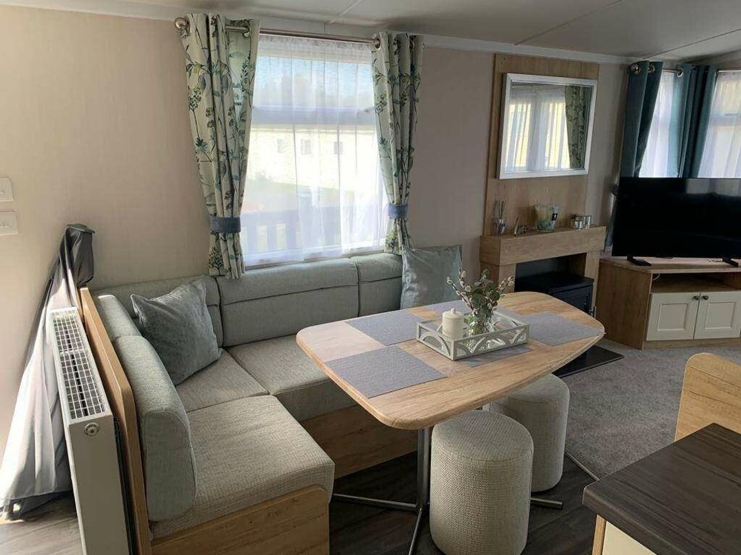 Oakdene Forest Park - Holiday Accommodation 22159