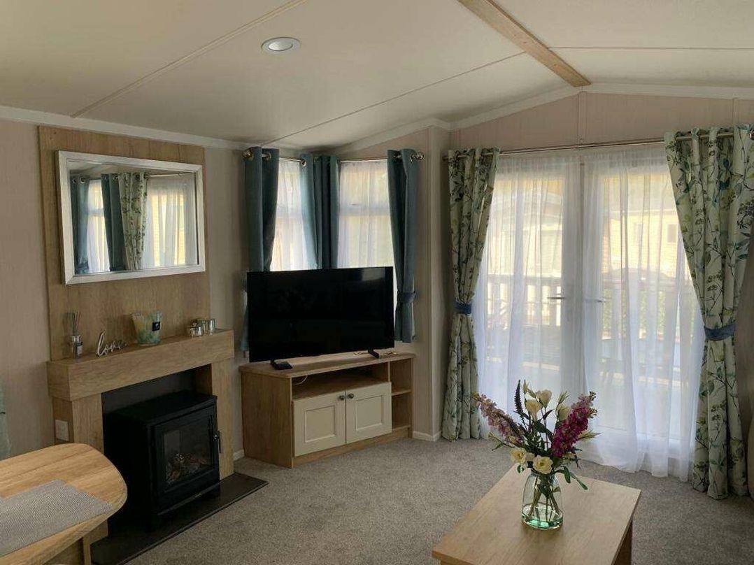 Oakdene Forest Park - Holiday Accommodation 22159