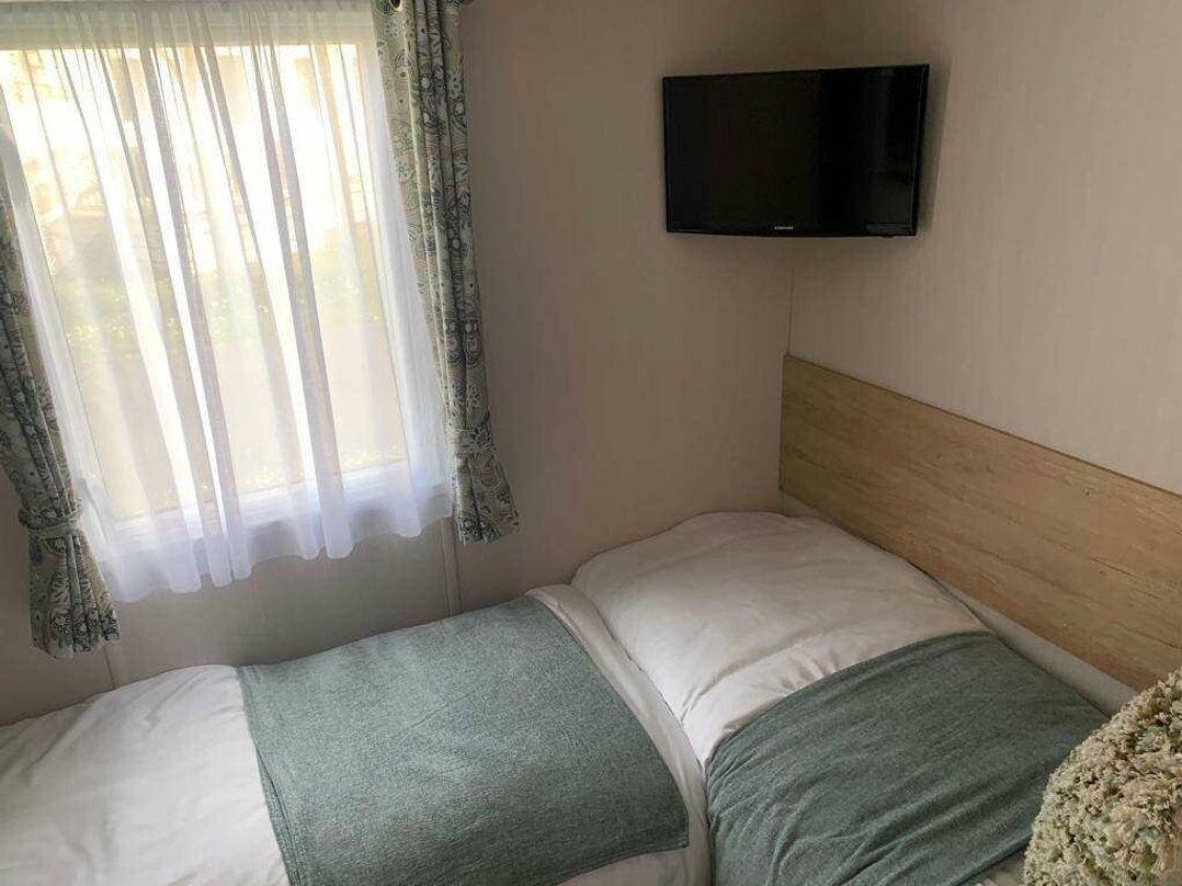 Oakdene Forest Park - Holiday Accommodation 22159