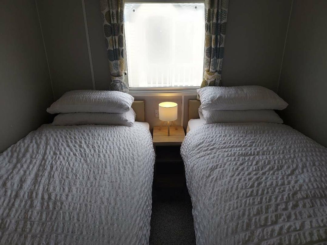 Lyons Robin Hood - Holiday Accommodation 22176