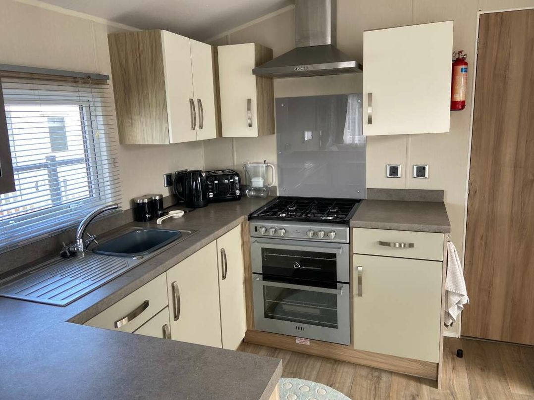 Waterside Leisure Park - Holiday Accommodation 22192