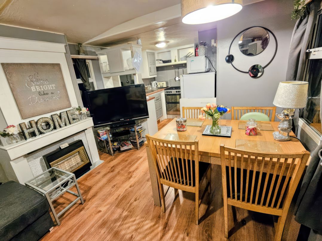 Kingfisher Caravan Park - Holiday Accommodation 22193