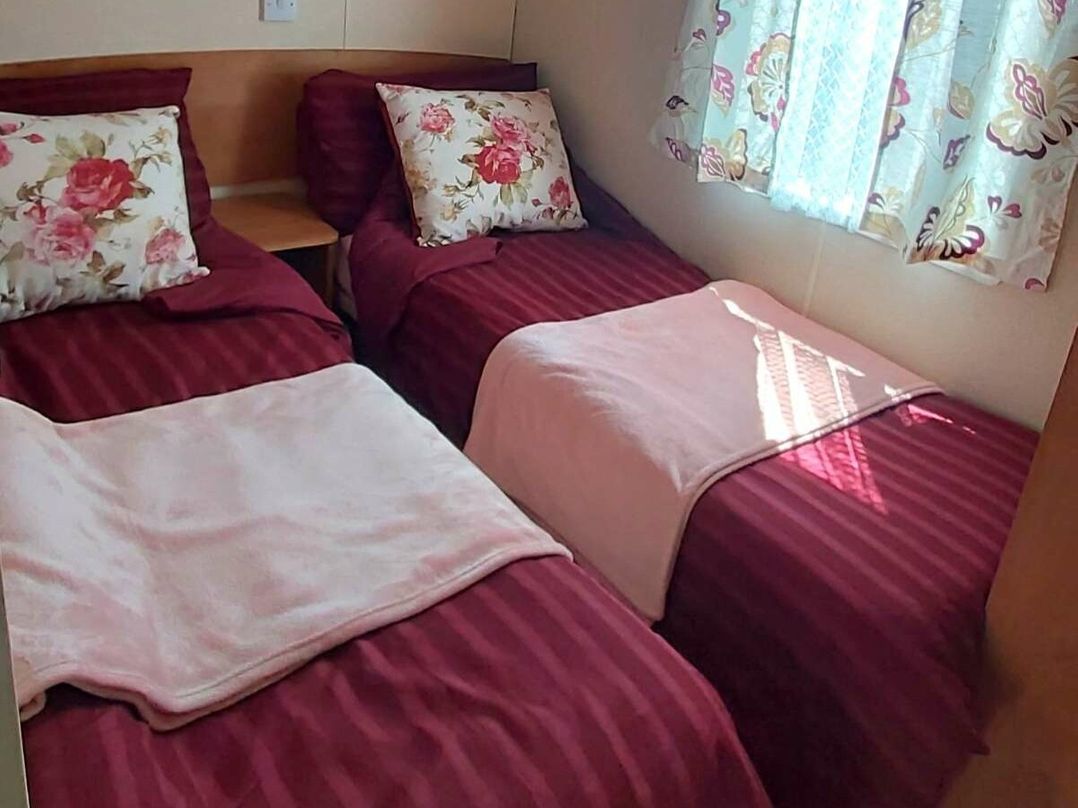 Snowland Leisure Park - Holiday Accommodation 22206