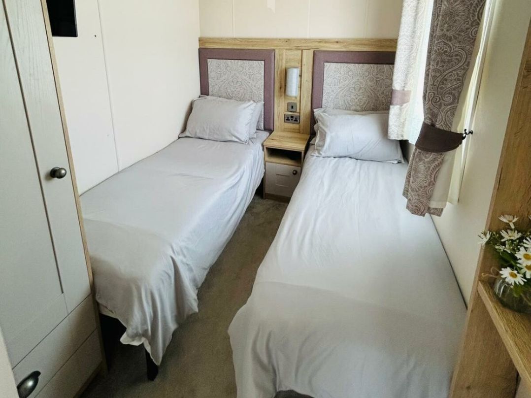 West Sands - Holiday Accommodation 22291