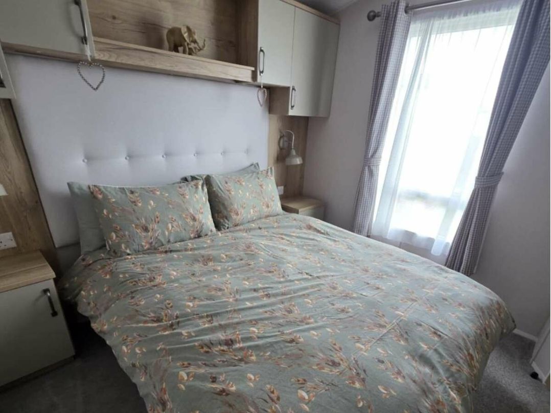 West Sands - Holiday Accommodation 22292