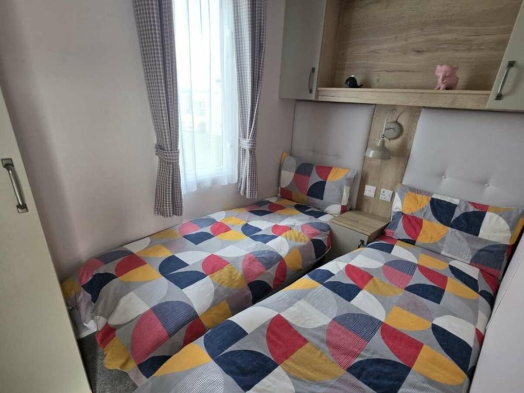 West Sands - Holiday Accommodation 22292