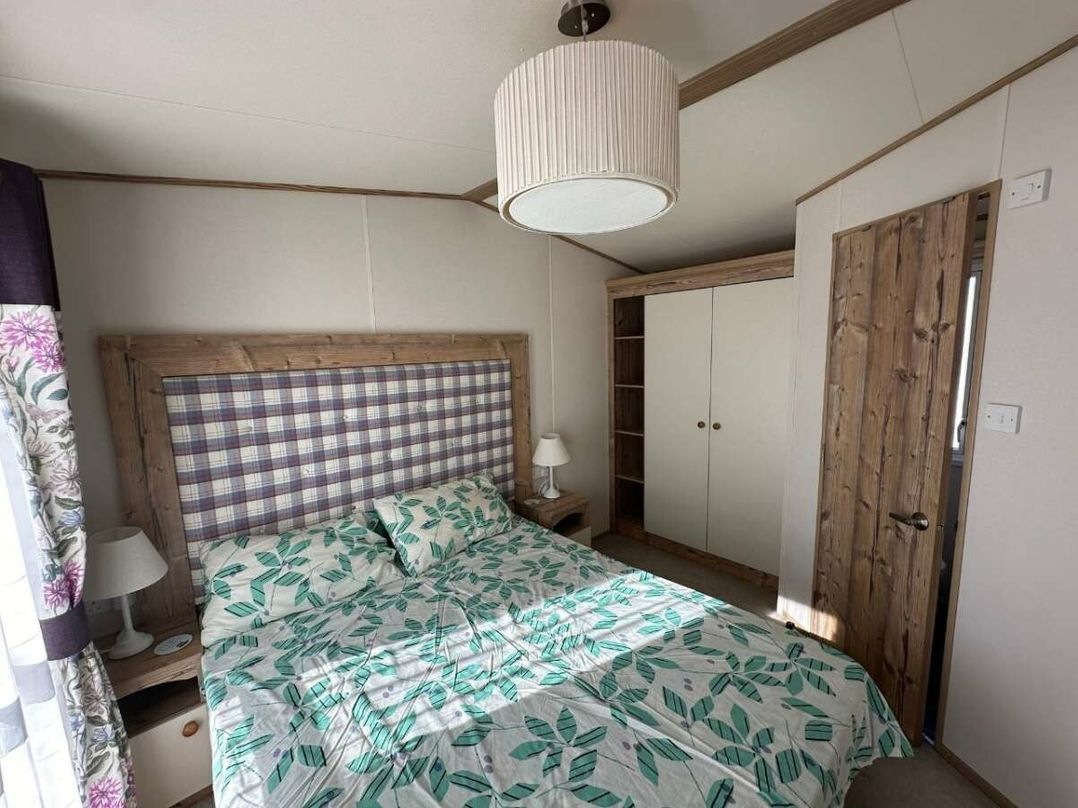 West Sands - Holiday Accommodation 22299