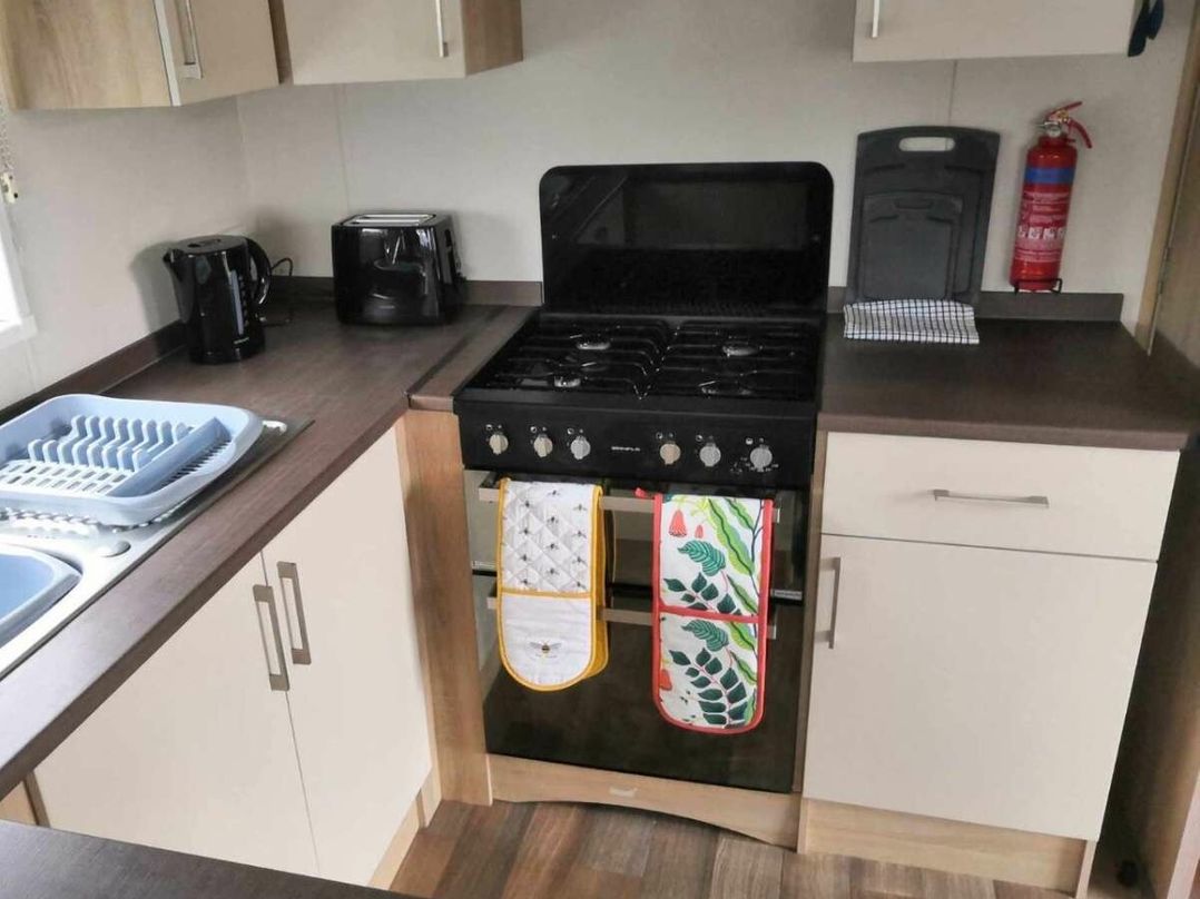 West Sands - Holiday Accommodation 22300