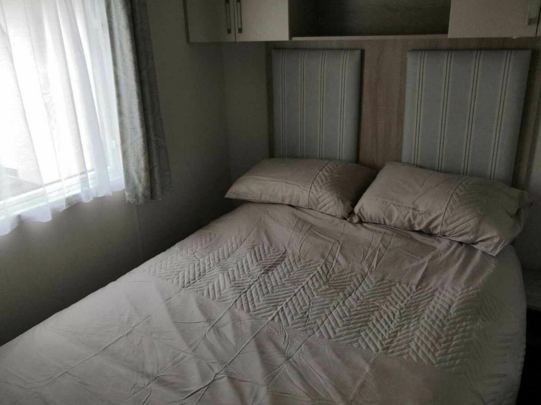 West Sands - Holiday Accommodation 22300