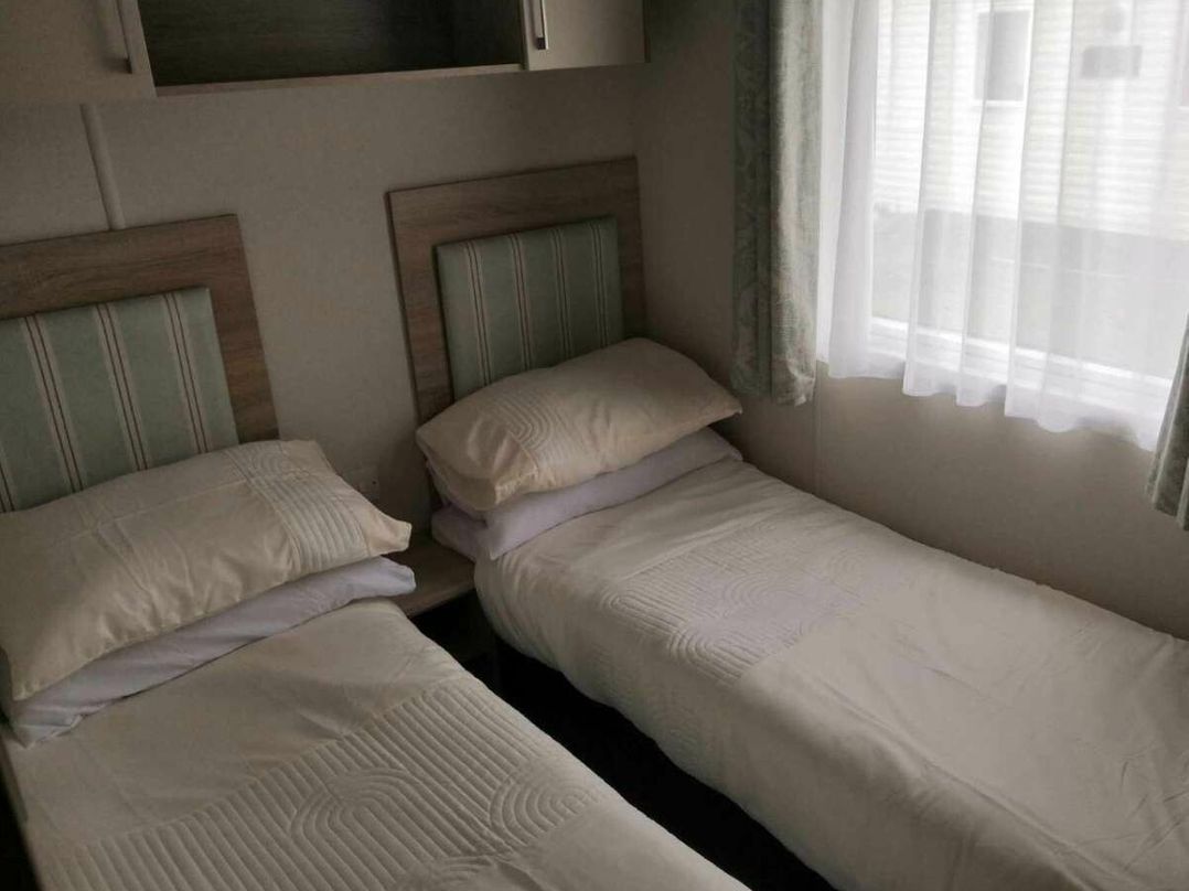 West Sands - Holiday Accommodation 22300