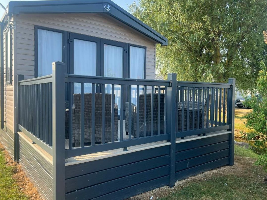 Manor Park Holiday Village - Holiday Accommodation 22313