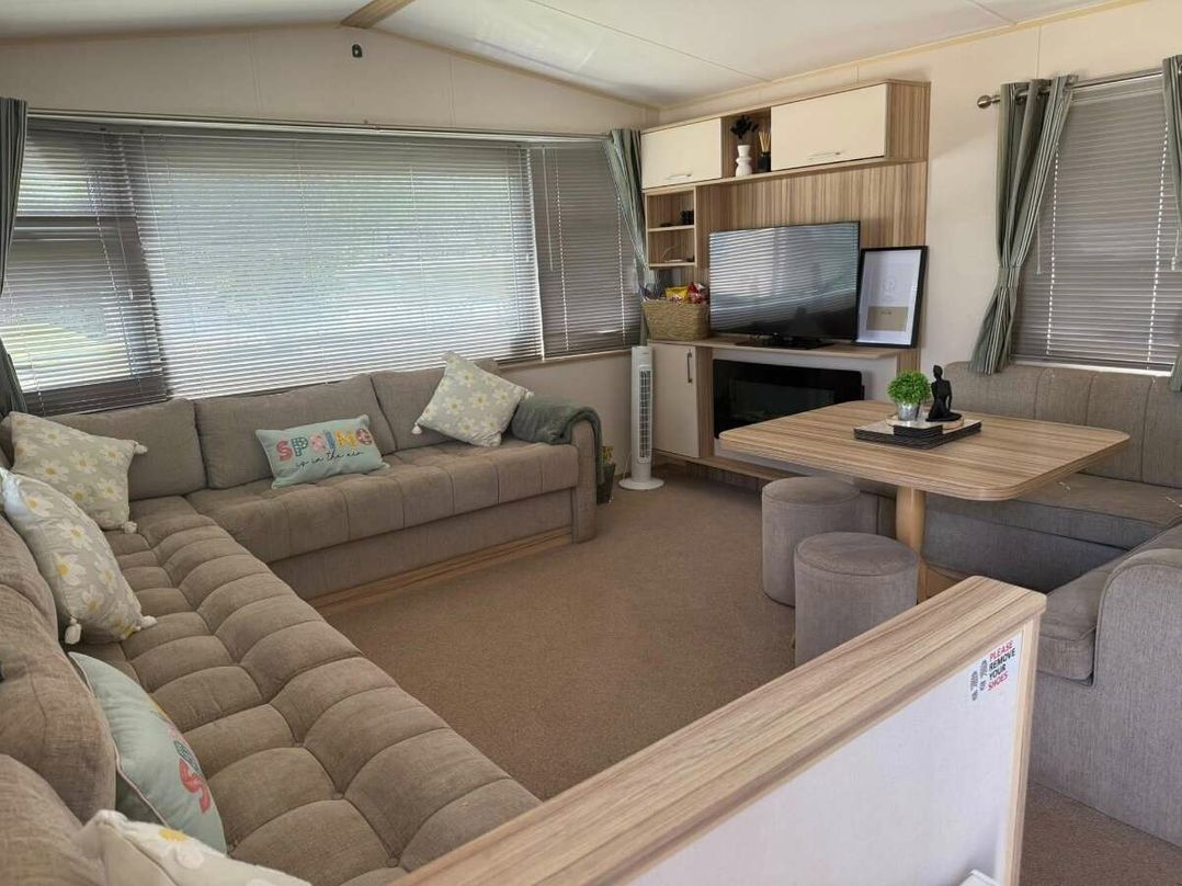 Tattershall Lakes Country Park - Holiday Accommodation 22321