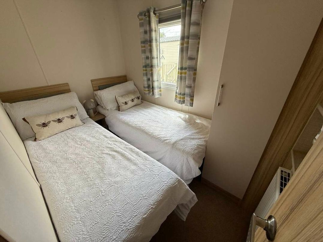 Tattershall Lakes Country Park - Holiday Accommodation 22321