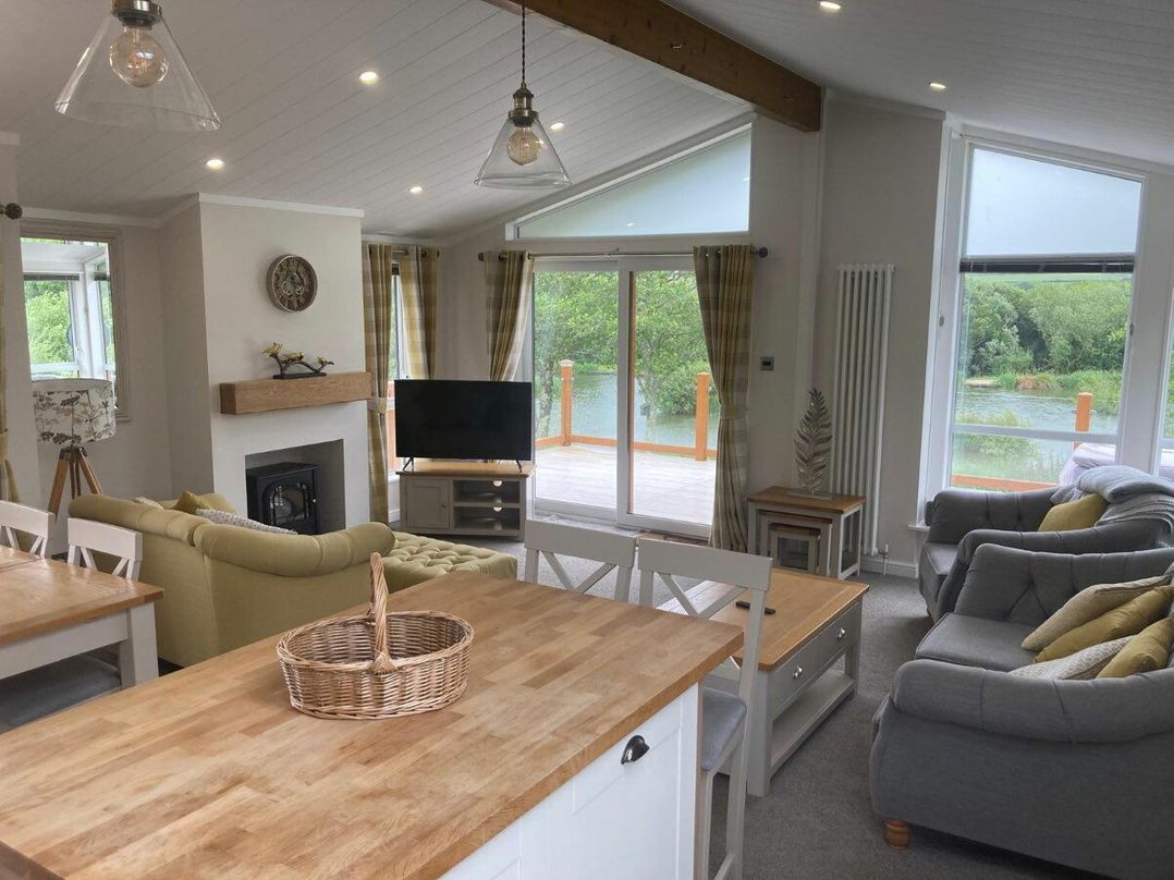 White Acres Holiday Park - Holiday Accommodation 22327