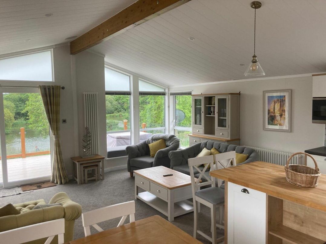 White Acres Holiday Park - Holiday Accommodation 22327