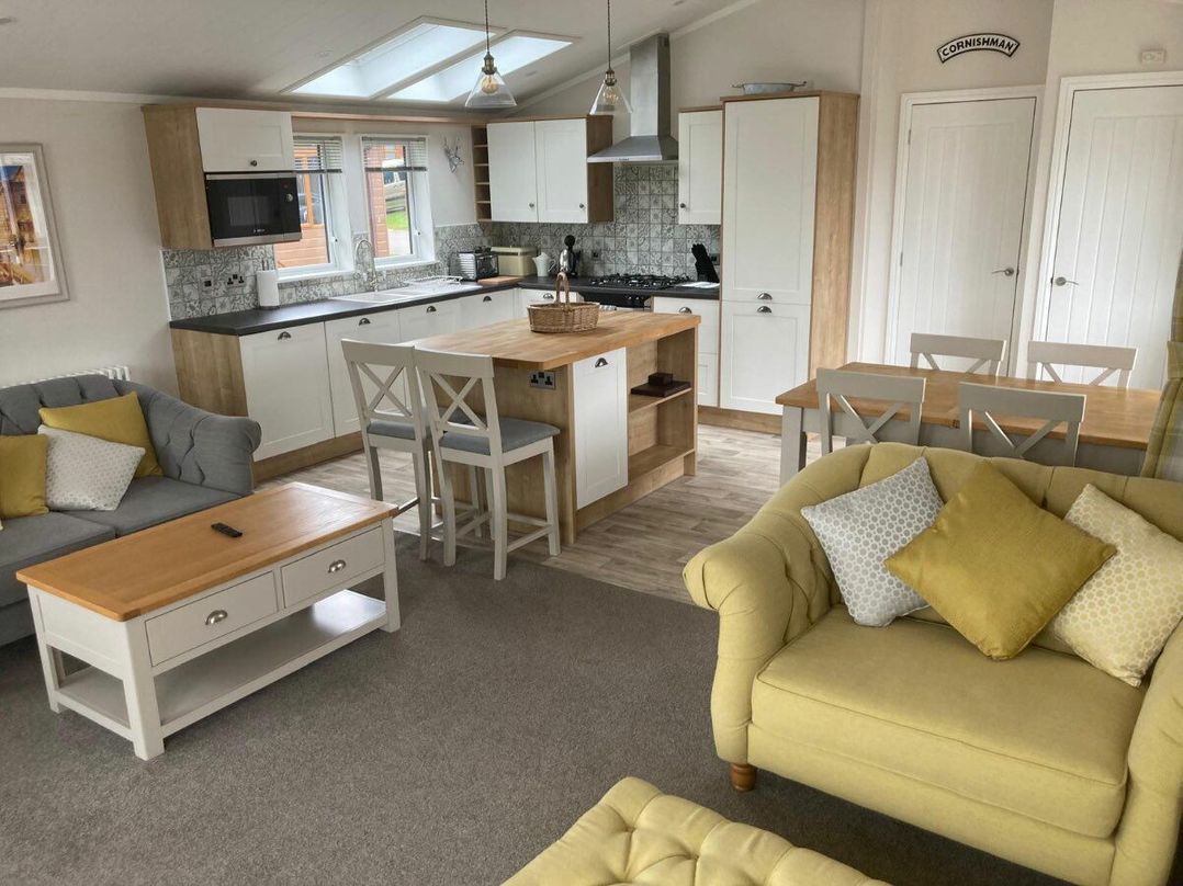 White Acres Holiday Park - Holiday Accommodation 22327