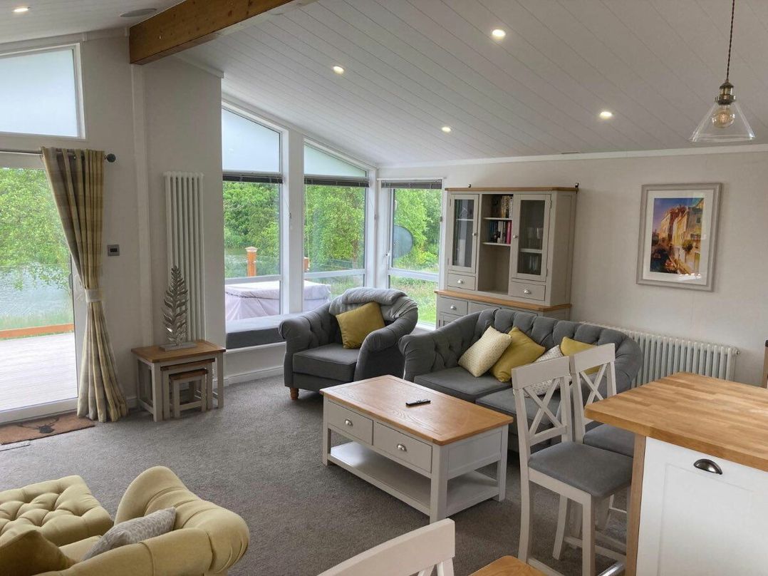 White Acres Holiday Park - Holiday Accommodation 22327