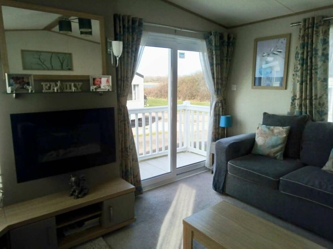 Marton Mere Holiday Village - Holiday Accommodation 22356