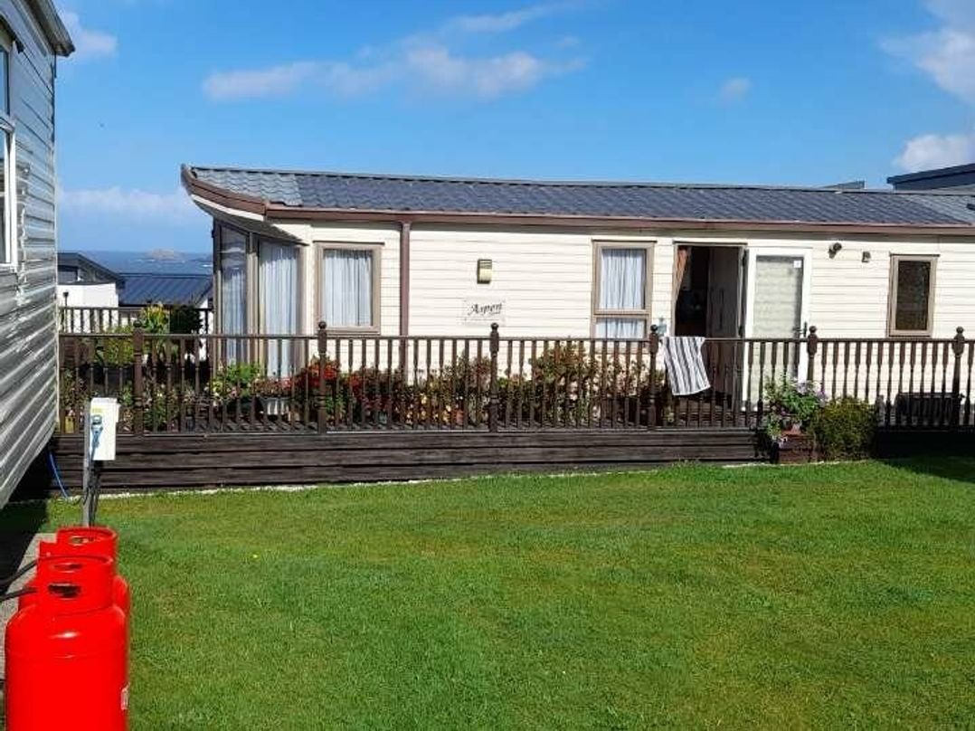 Liskey Hill Caravan Park - Holiday Accommodation 2328