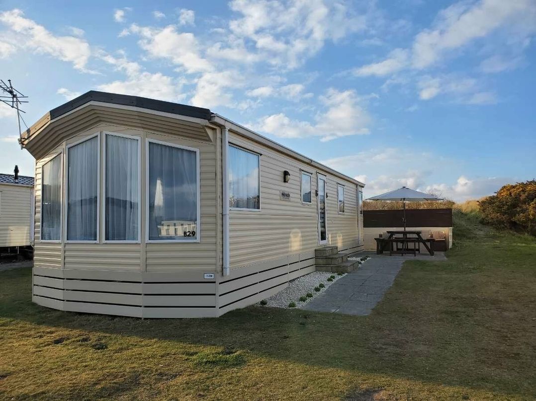 Silver Sands Holiday Park - Holiday Accommodation 2350