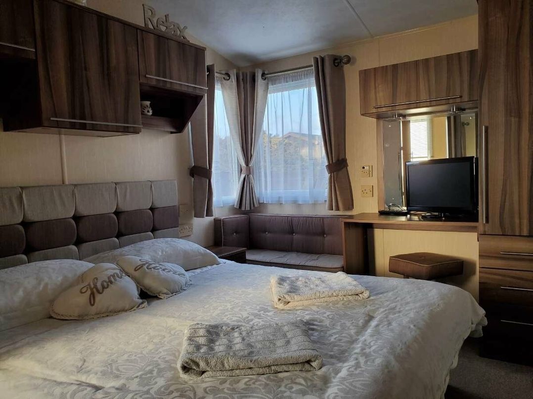 Silver Sands Holiday Park - Holiday Accommodation 2350