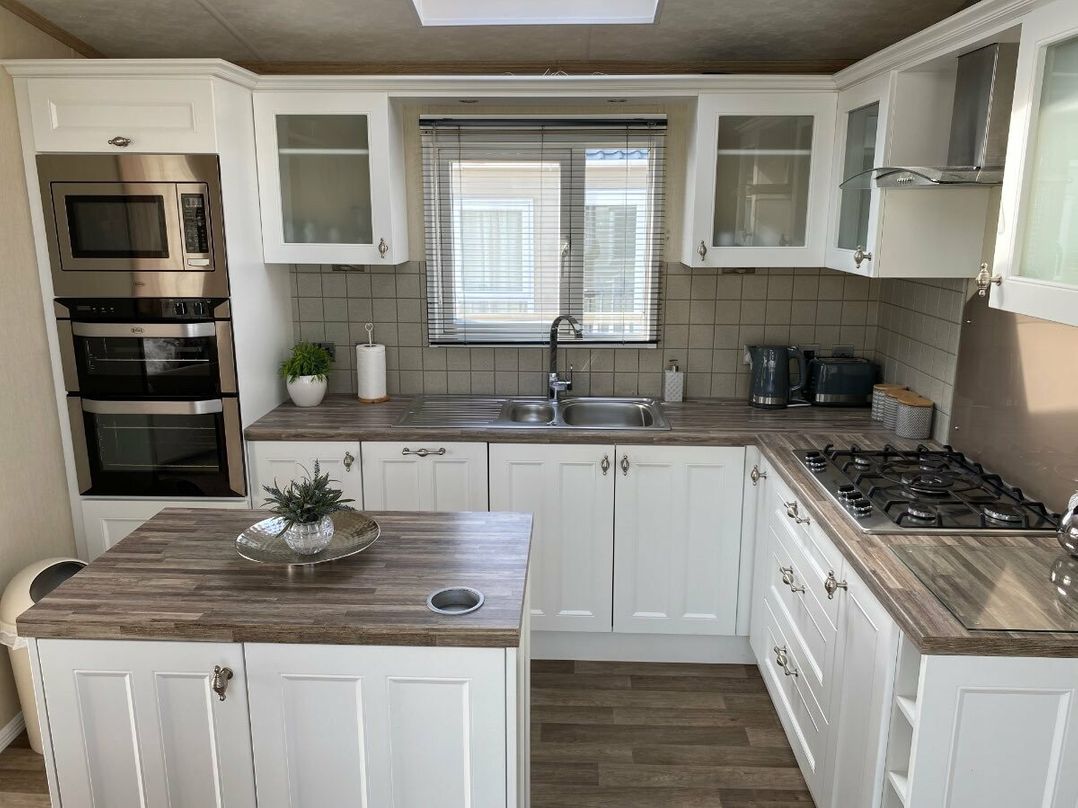 Pevensey Bay Holiday Park - Holiday Accommodation 2369